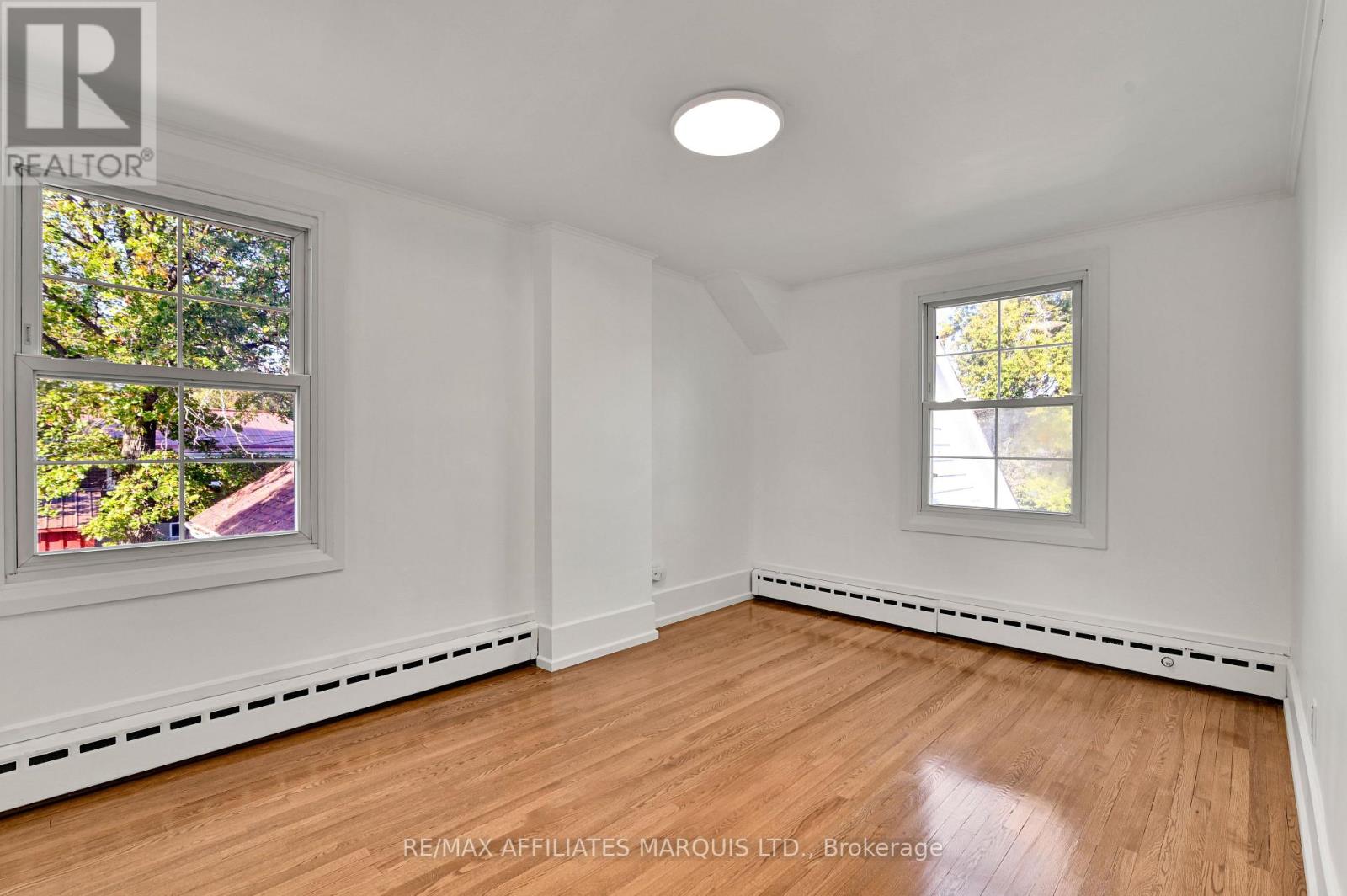 1603 PETER STREET - 32