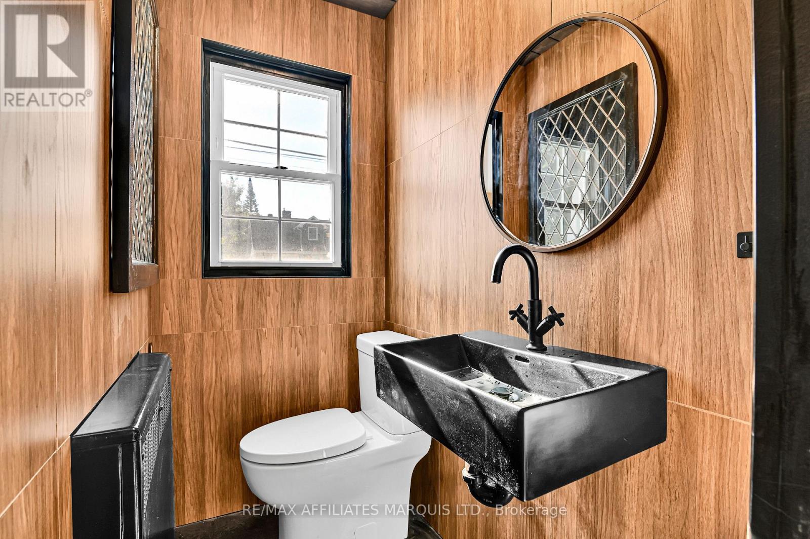 1603 PETER STREET - 9