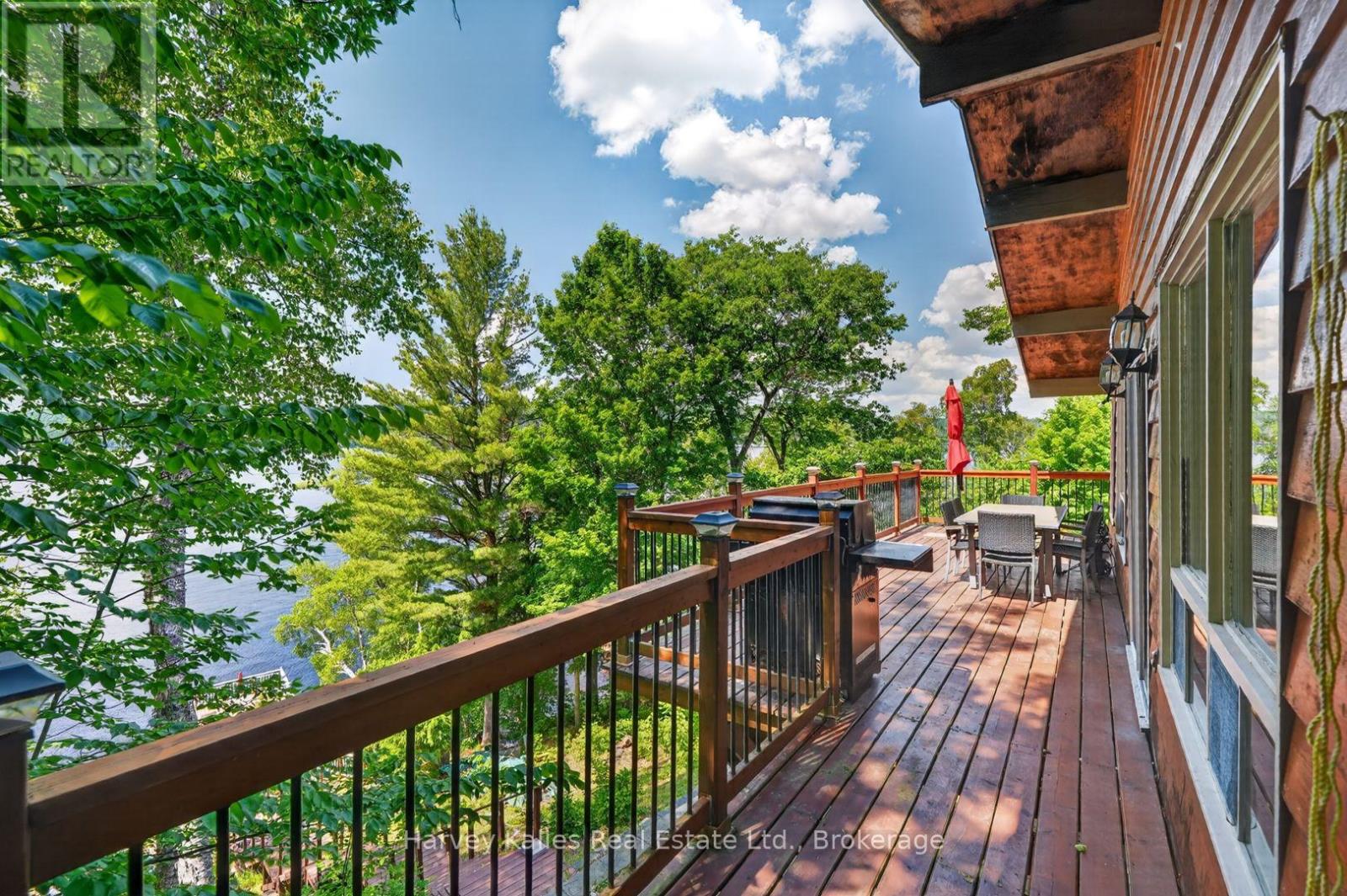260 WEST POINT SANDS ROAD - 33