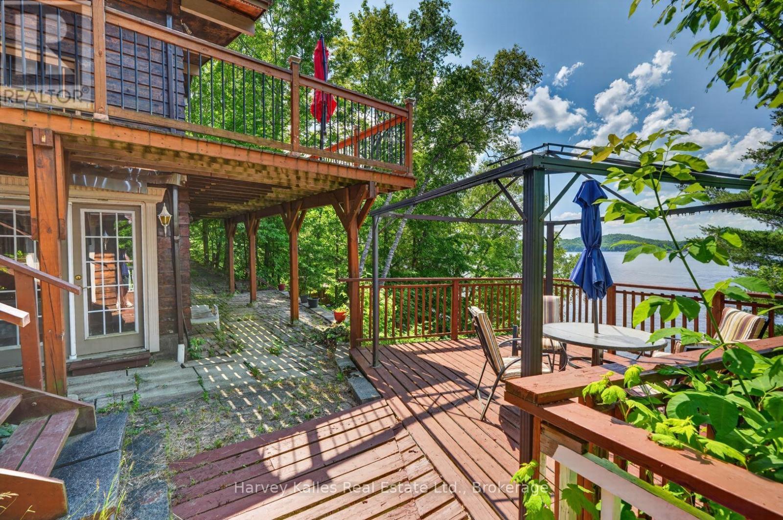 260 WEST POINT SANDS ROAD - 36