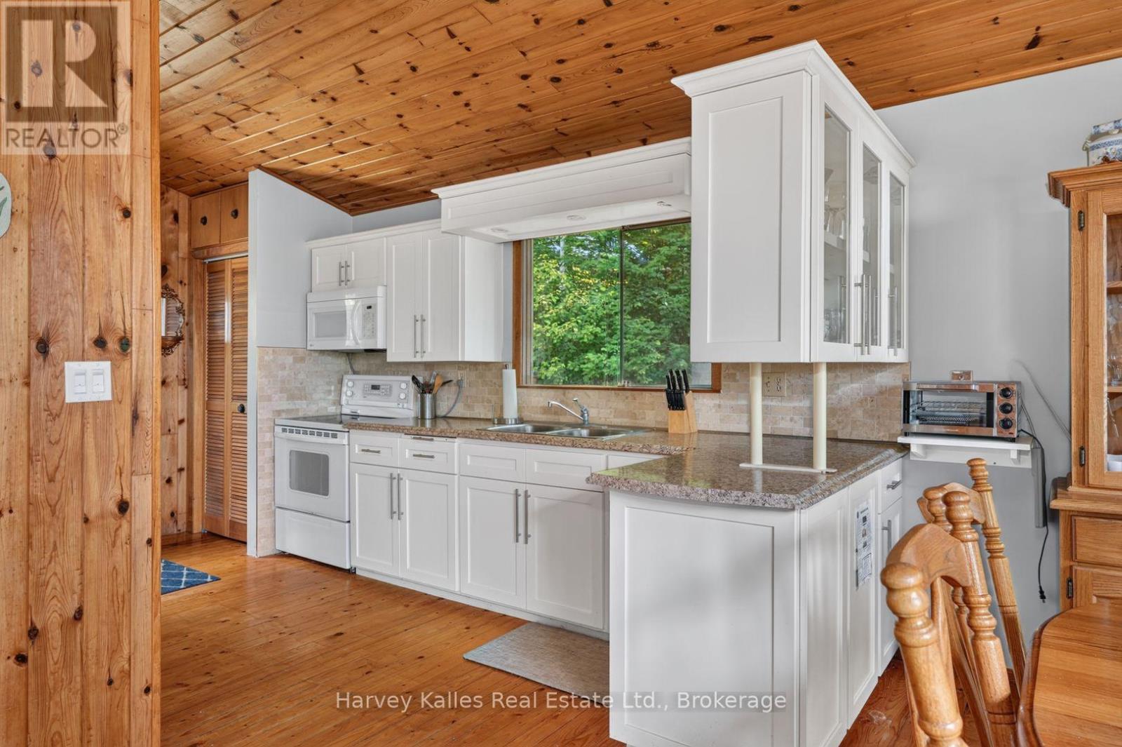 260 WEST POINT SANDS ROAD - 8