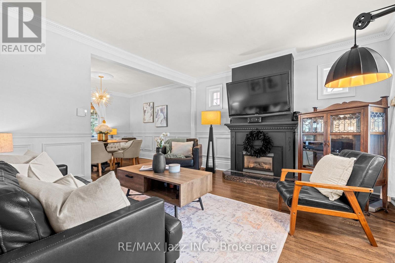 477 MASSON STREET - Image 11