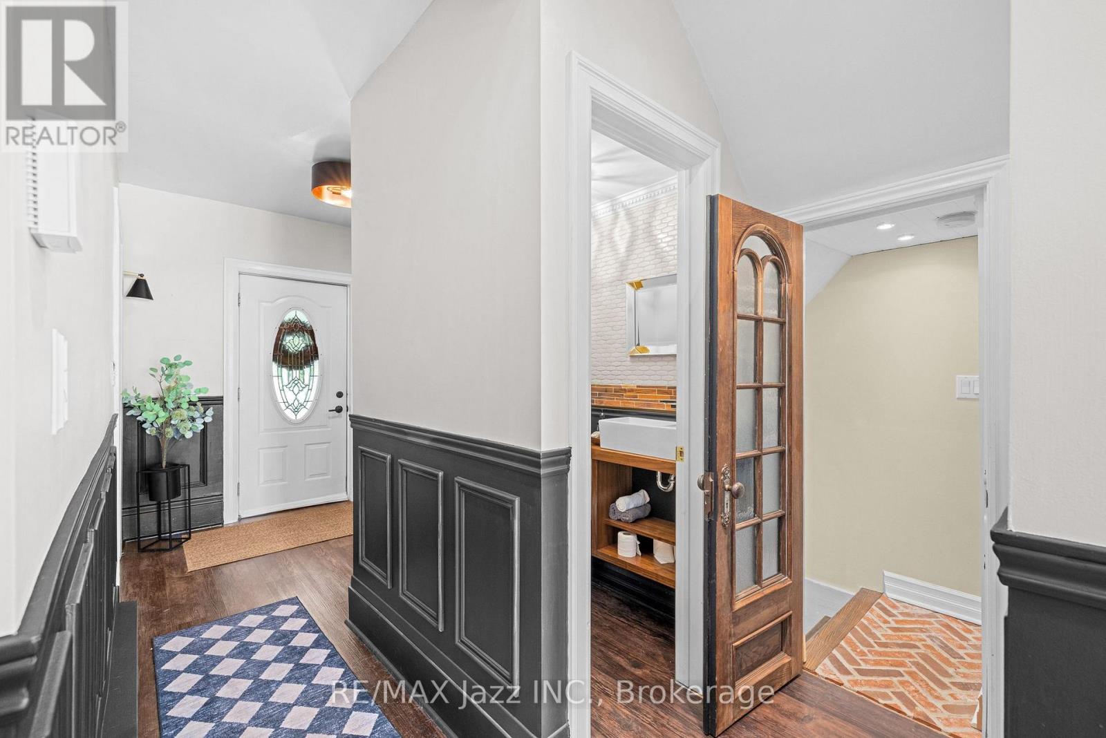477 MASSON STREET - Image 18