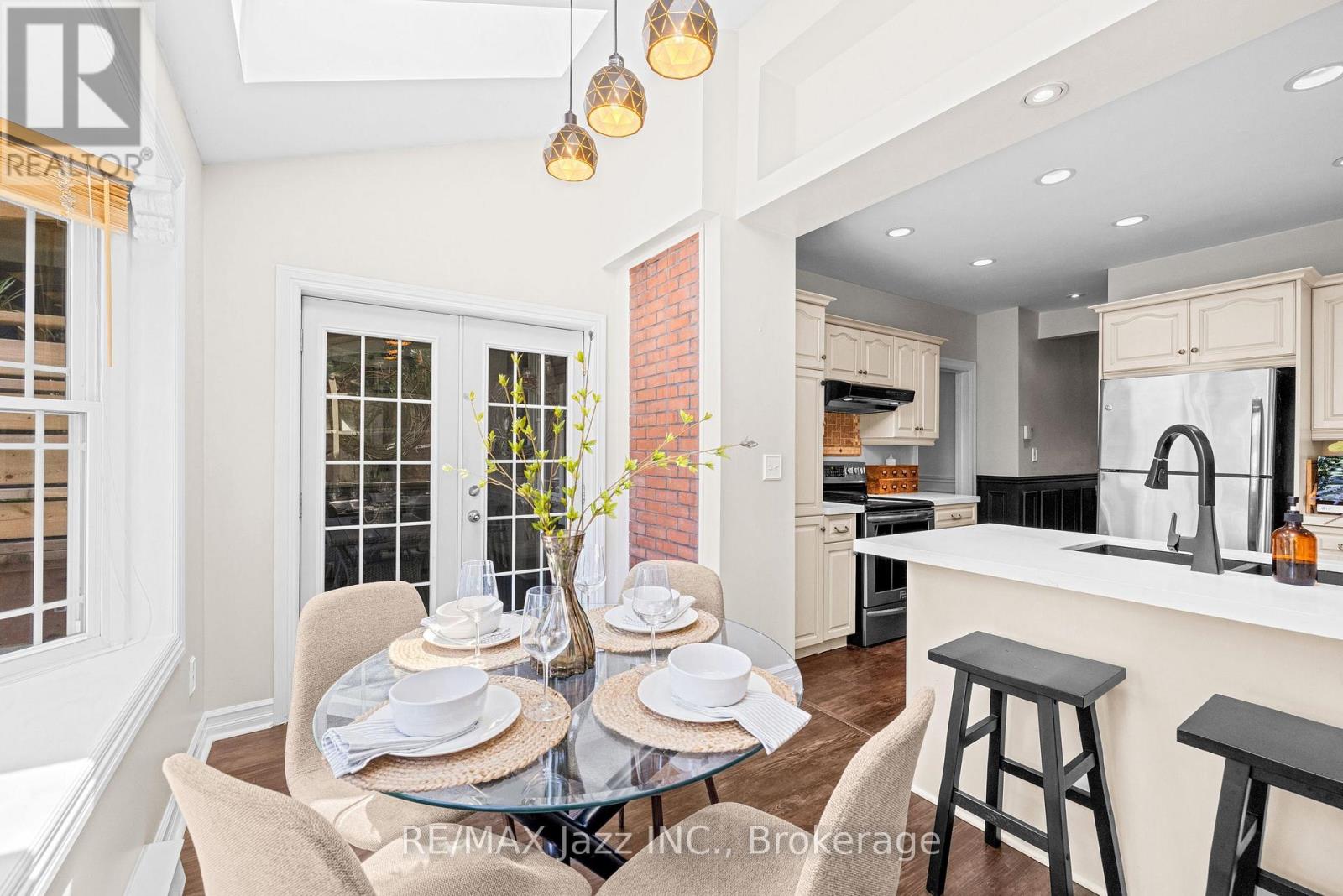 477 MASSON STREET - Image 25