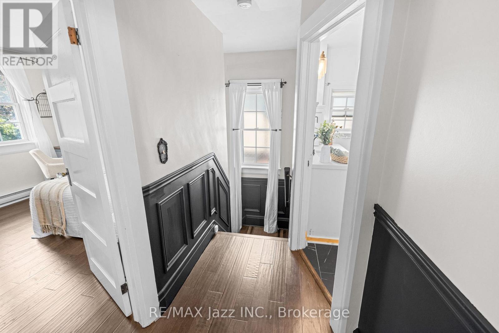 477 MASSON STREET - Image 28