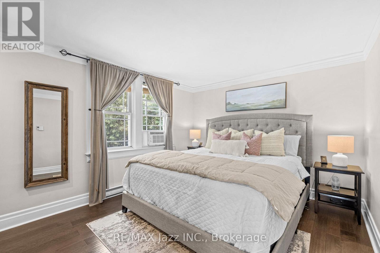 477 MASSON STREET - Image 29