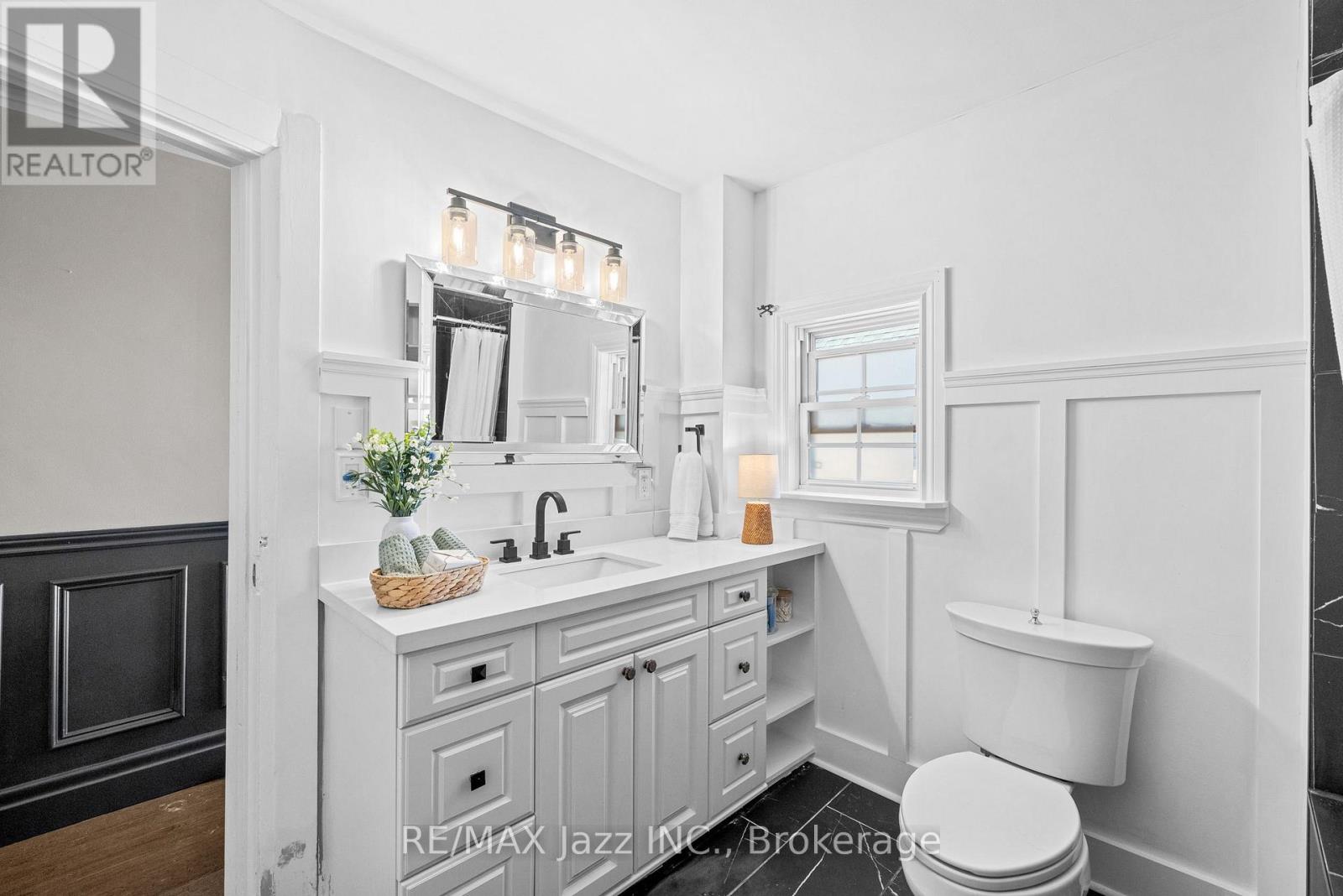 477 MASSON STREET - Image 37