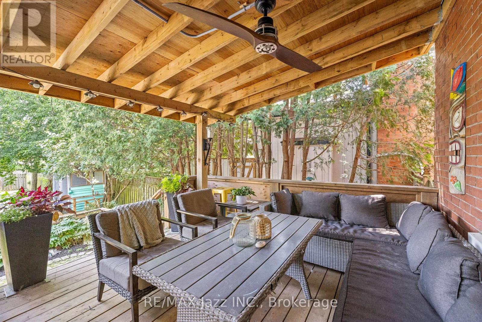 477 MASSON STREET - Image 44