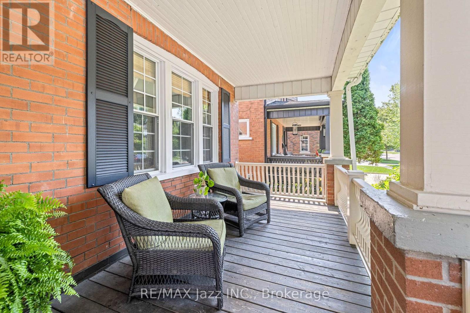 477 MASSON STREET - Image 6