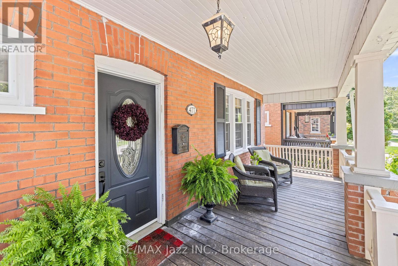 477 MASSON STREET - Image 8