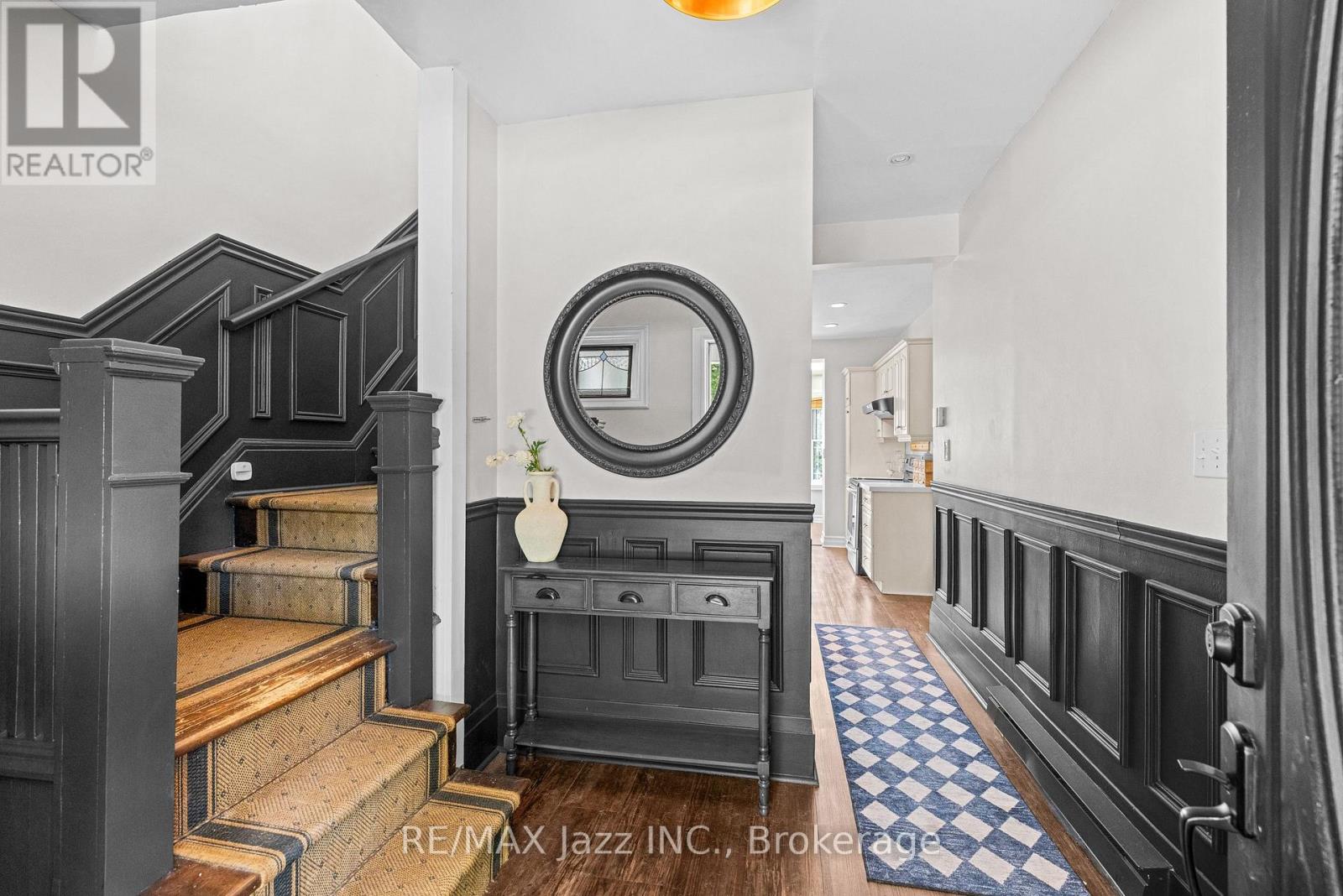477 MASSON STREET - Image 9