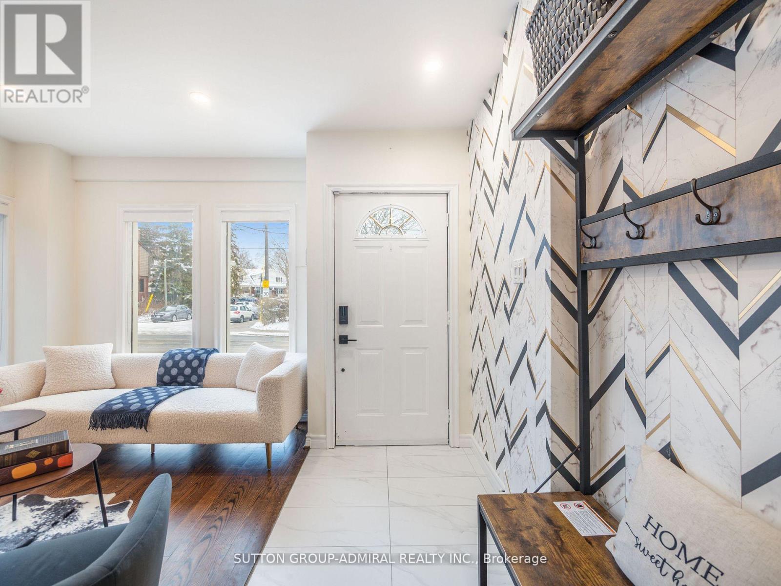 389 DAVISVILLE AVENUE - 3