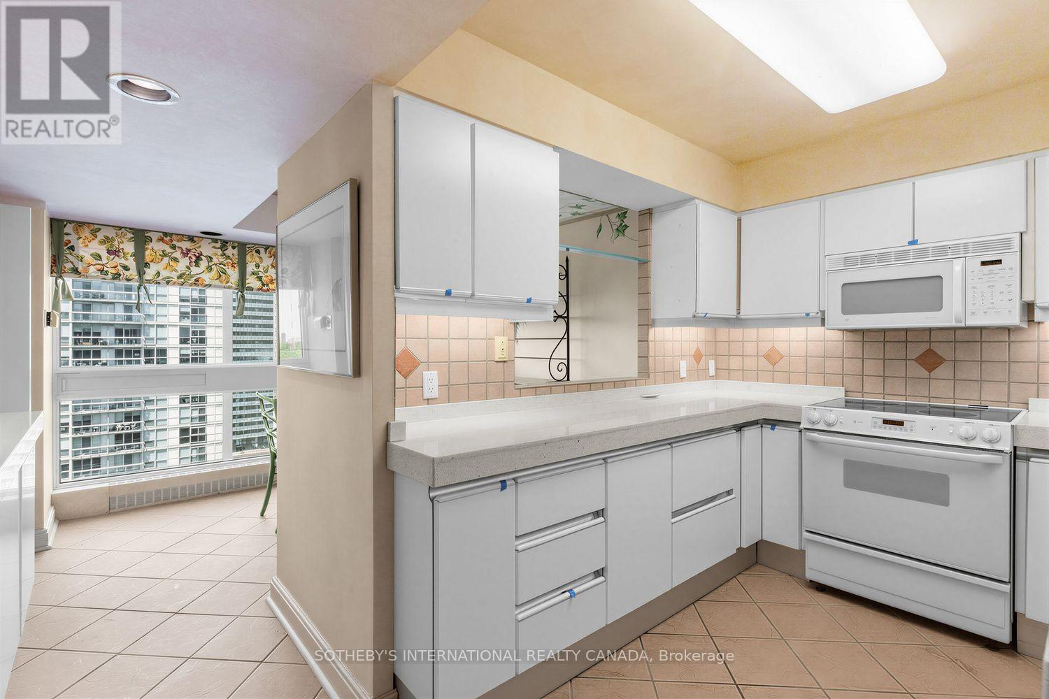 #1801 63 ST CLAIR AVENUE W - Image 12