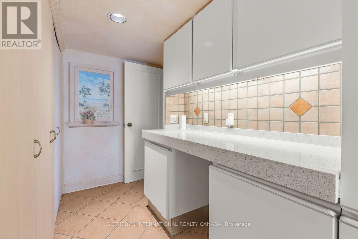 #1801 63 ST CLAIR AVENUE W - Image 18