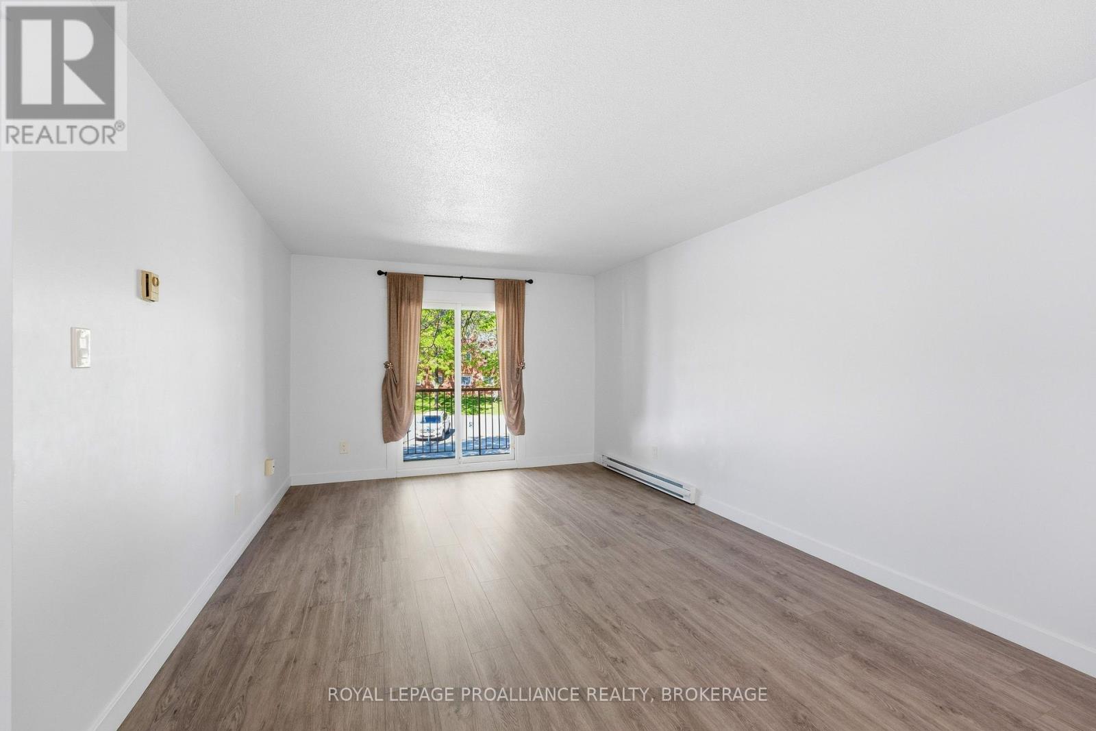 #217 573 ARMSTRONG ROAD - 17