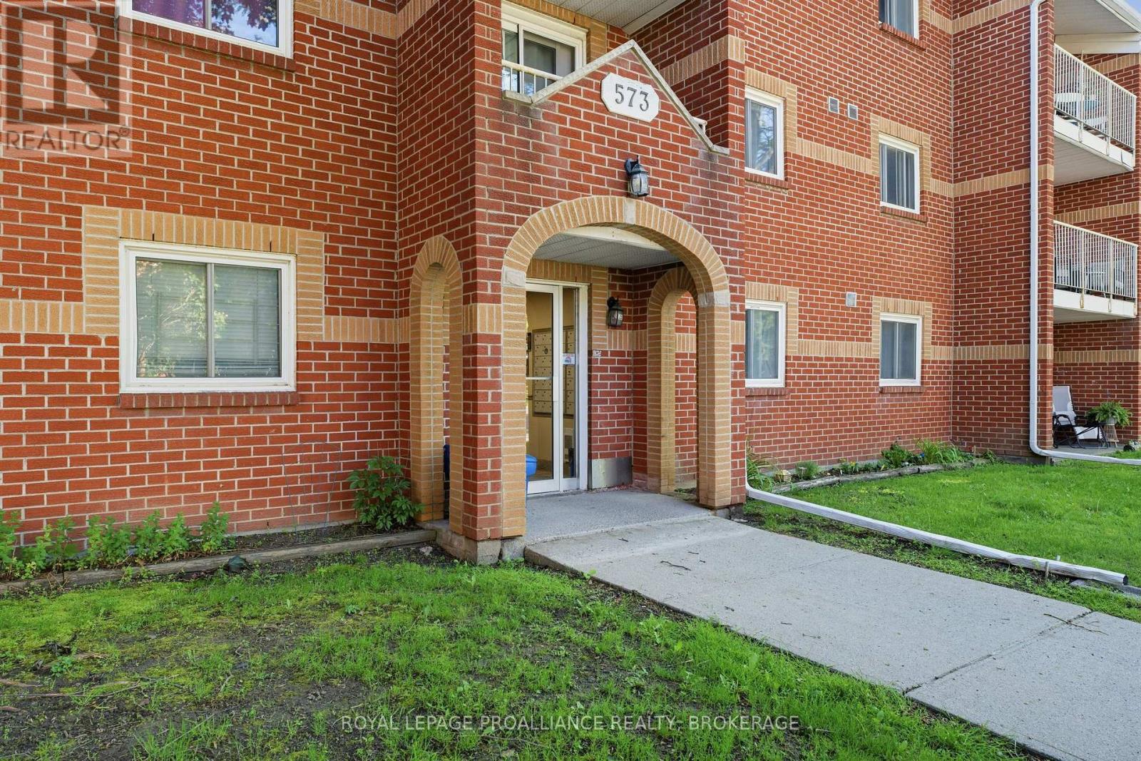#217 573 ARMSTRONG ROAD - 2