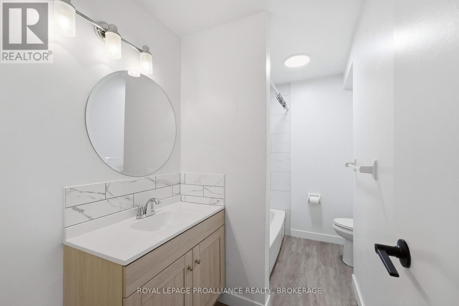 #217 573 ARMSTRONG ROAD - 20