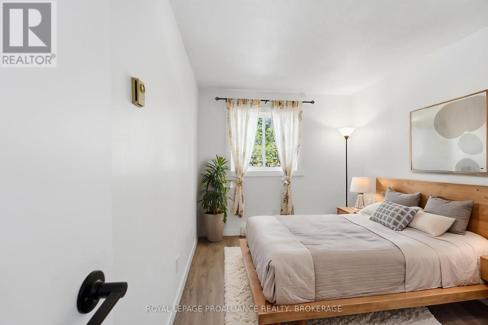 #217 573 ARMSTRONG ROAD - 22