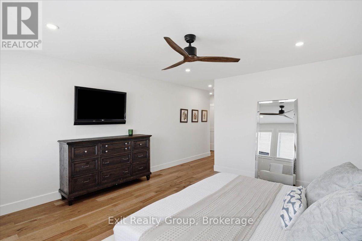 48 HUMMINGBIRD DRIVE - Image 30
