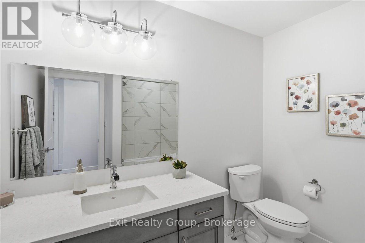 48 HUMMINGBIRD DRIVE - Image 34