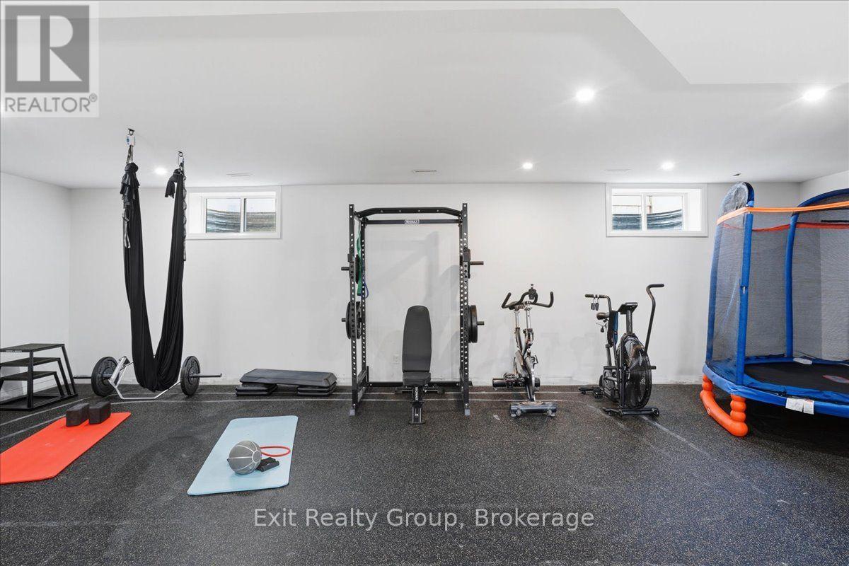 48 HUMMINGBIRD DRIVE - Image 41