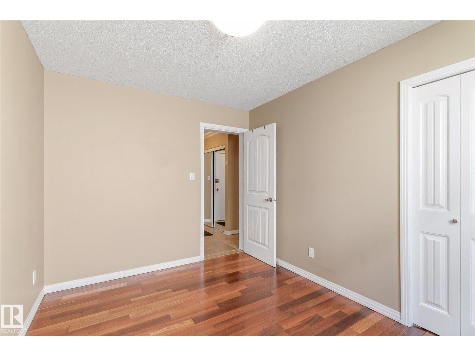 #204 10720 84 AV NW - 23