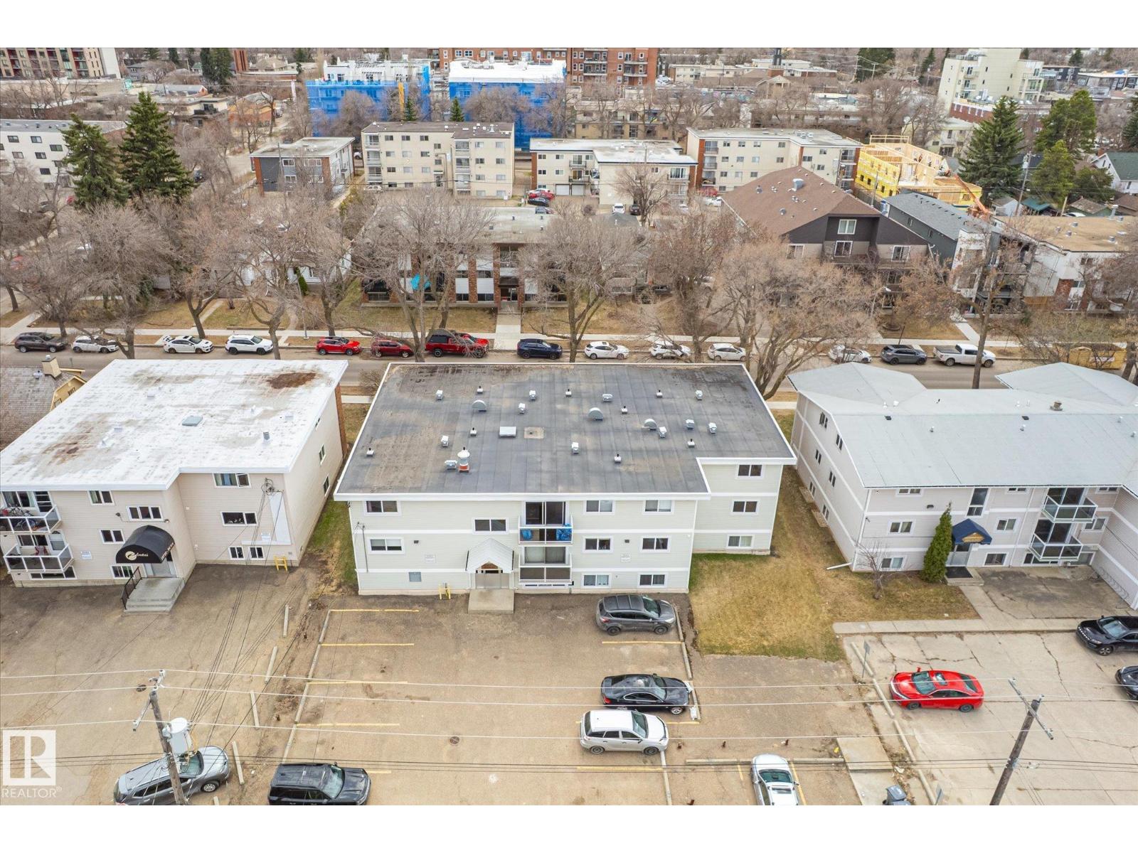 #204 10720 84 AV NW - 31