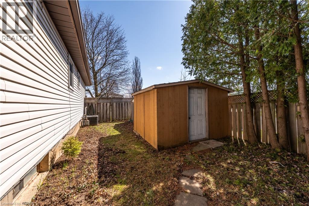390 BRANTWOOD PARK Road - 45