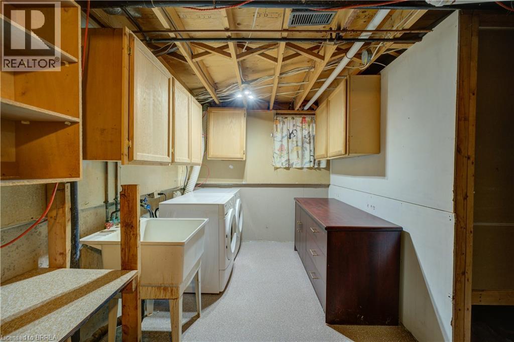 390 BRANTWOOD PARK Road - 35