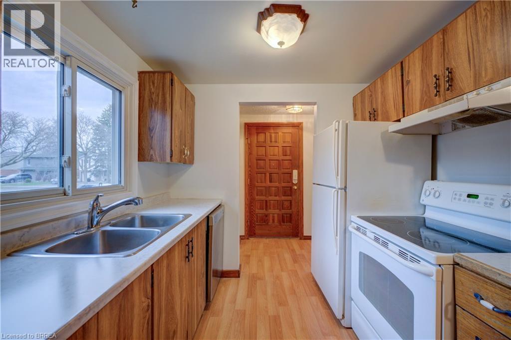 390 BRANTWOOD PARK Road - 9