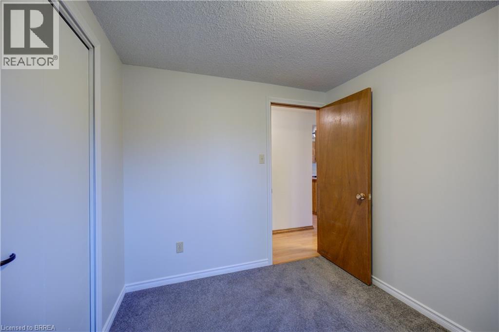 390 BRANTWOOD PARK Road - 16