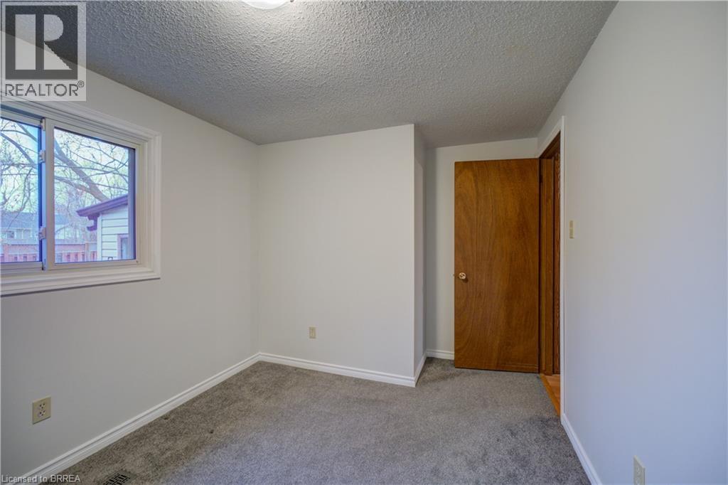390 BRANTWOOD PARK Road - 20