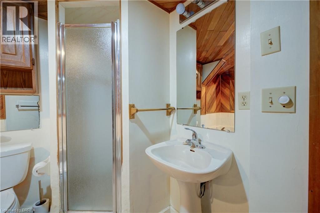 390 BRANTWOOD PARK Road - 32