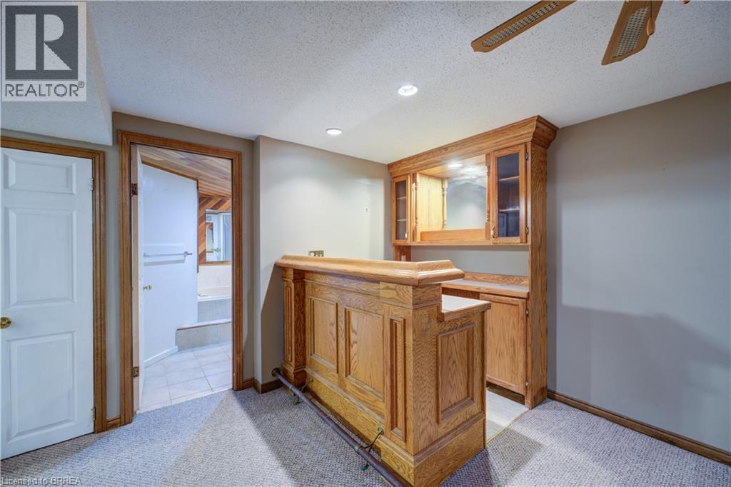 390 BRANTWOOD PARK Road - 30