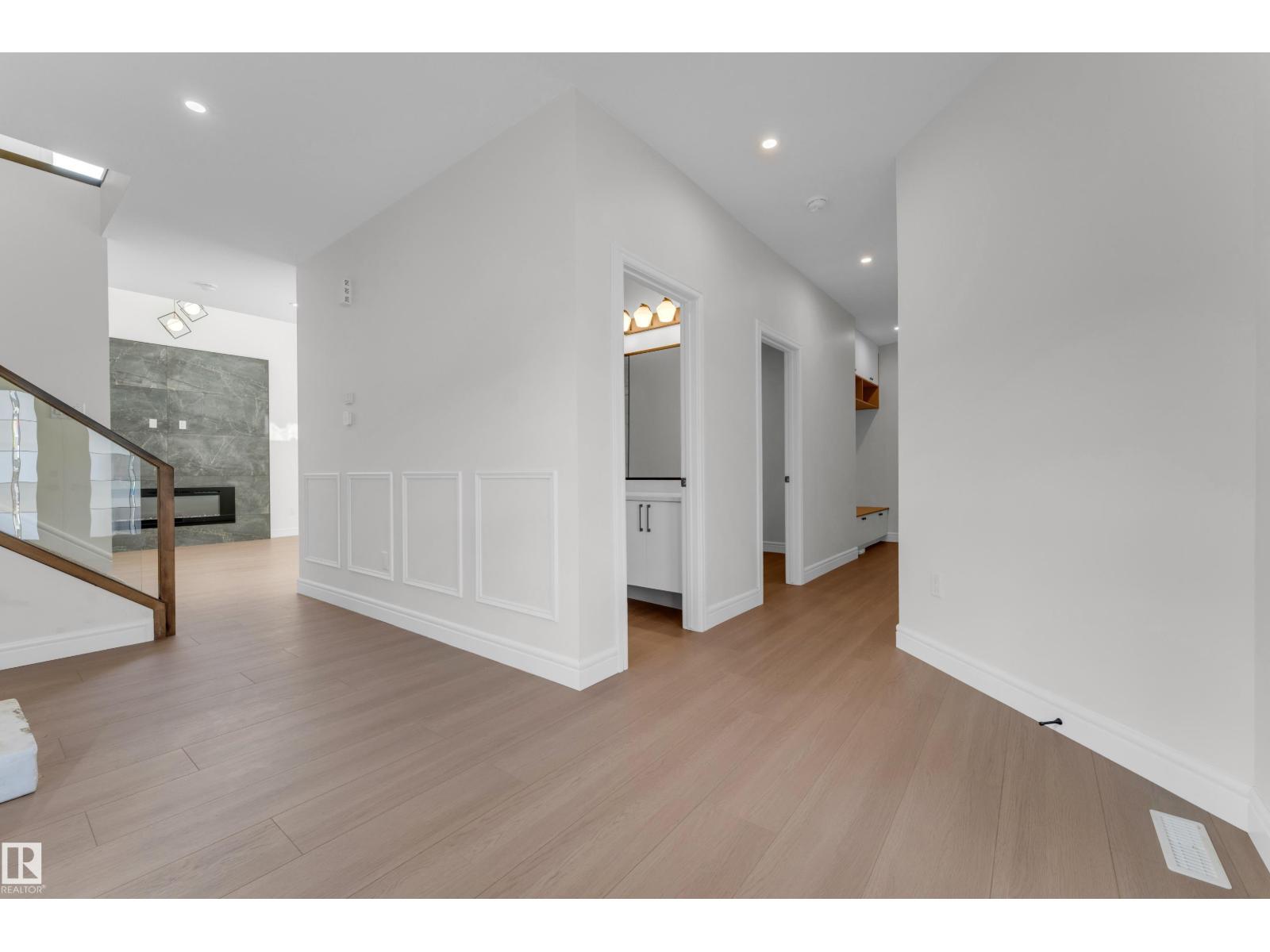 2824 194 ST NW - 9