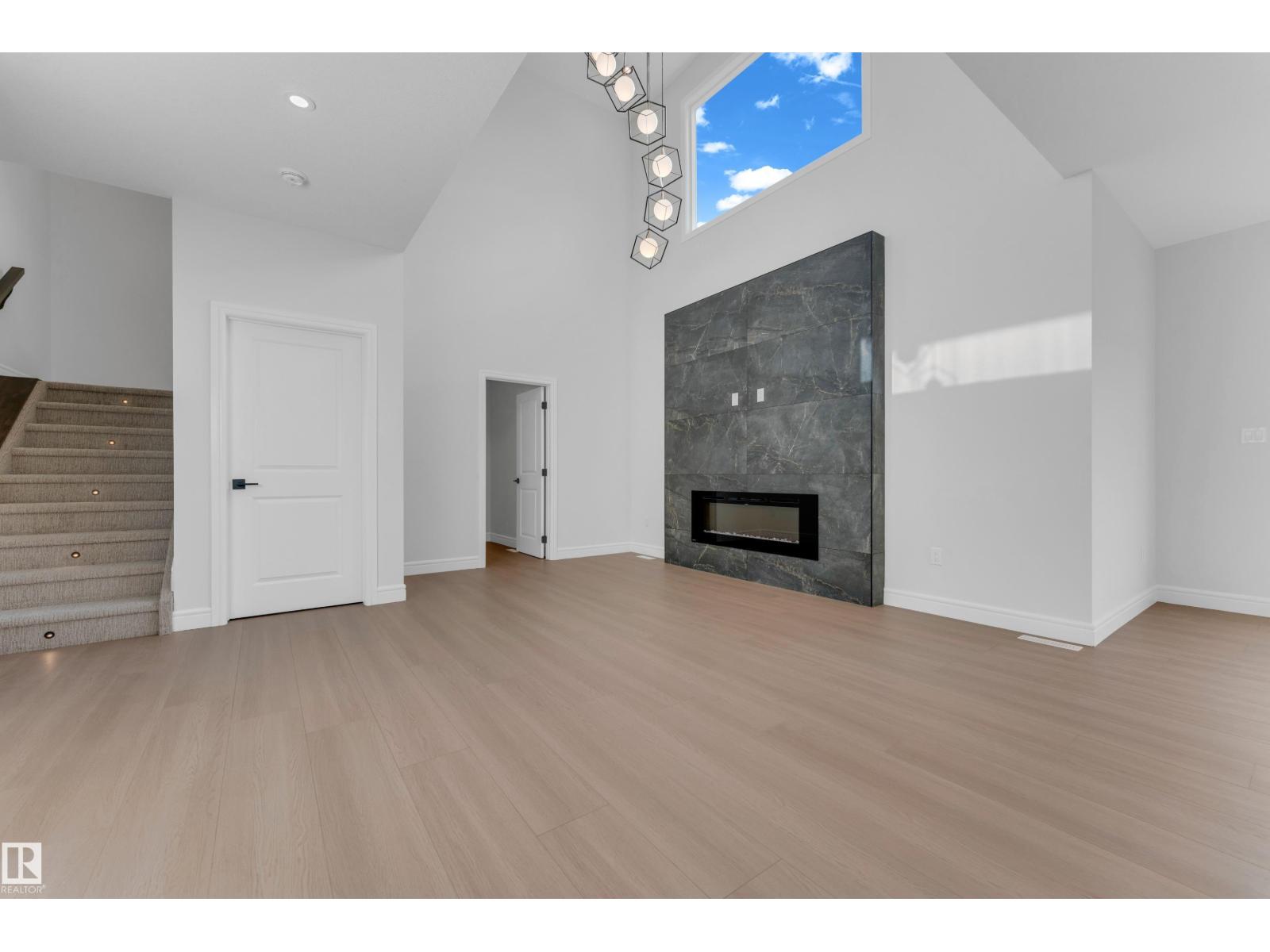 2824 194 ST NW - 12