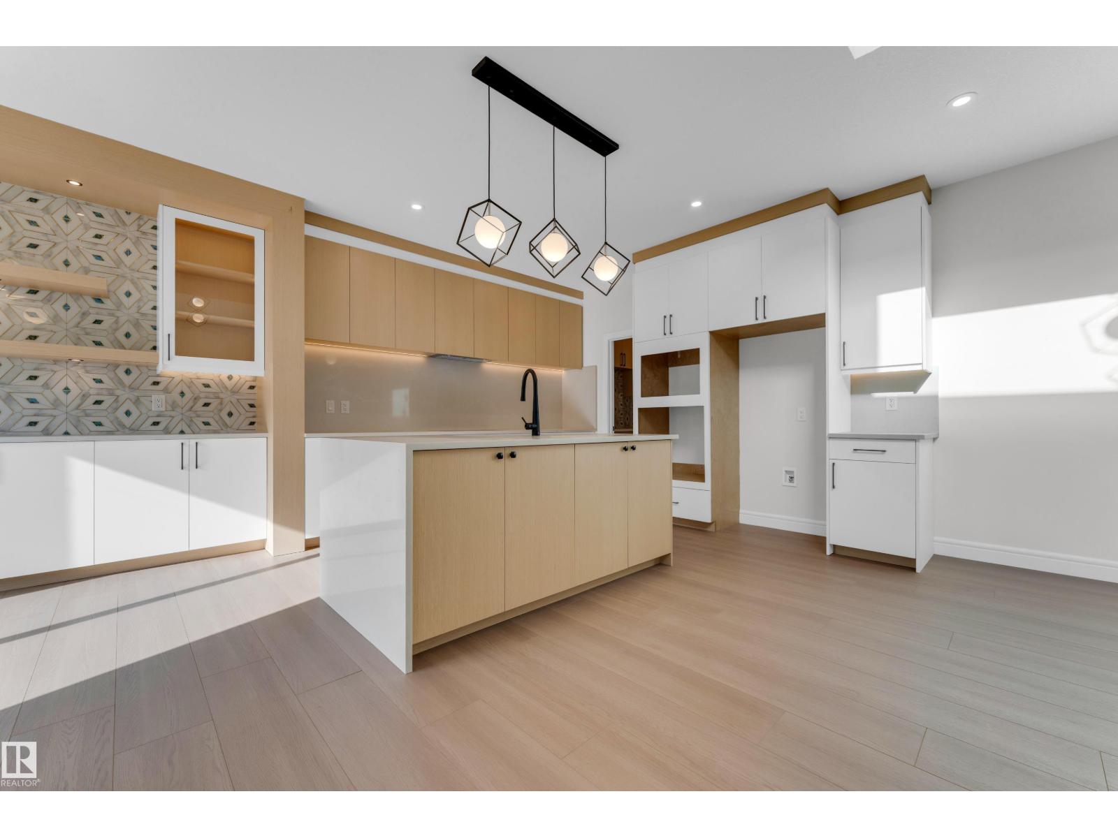 2824 194 ST NW - 14