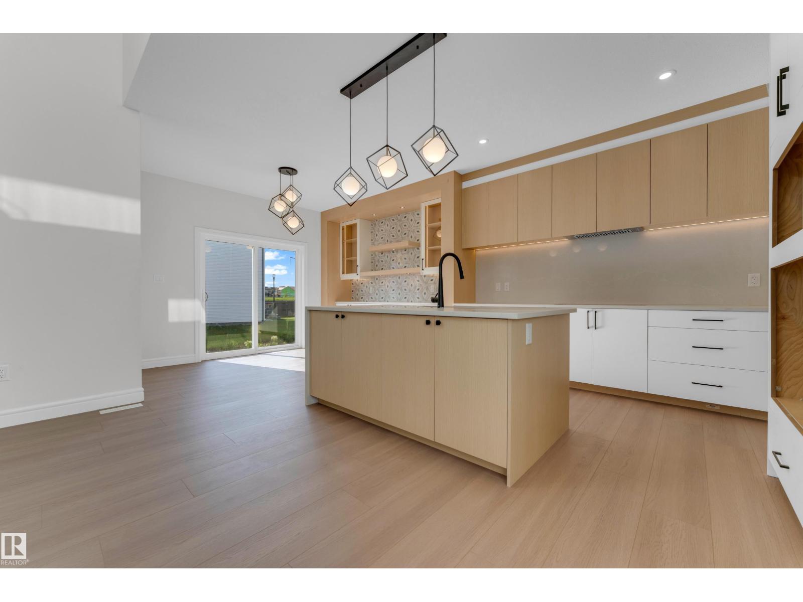 2824 194 ST NW - 15