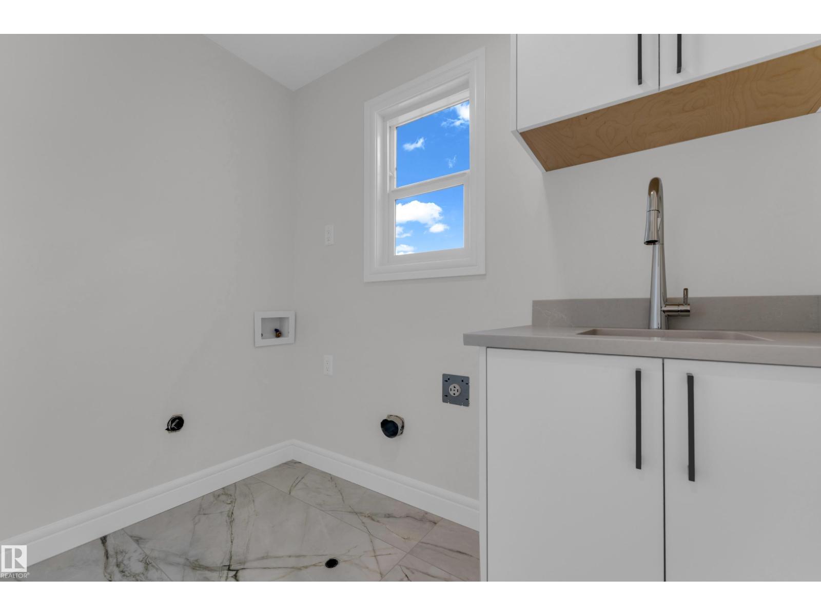 2824 194 ST NW - 24