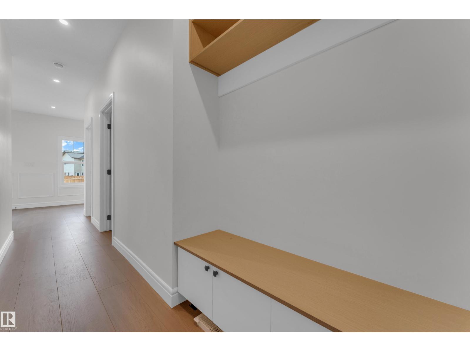 2824 194 ST NW - 8