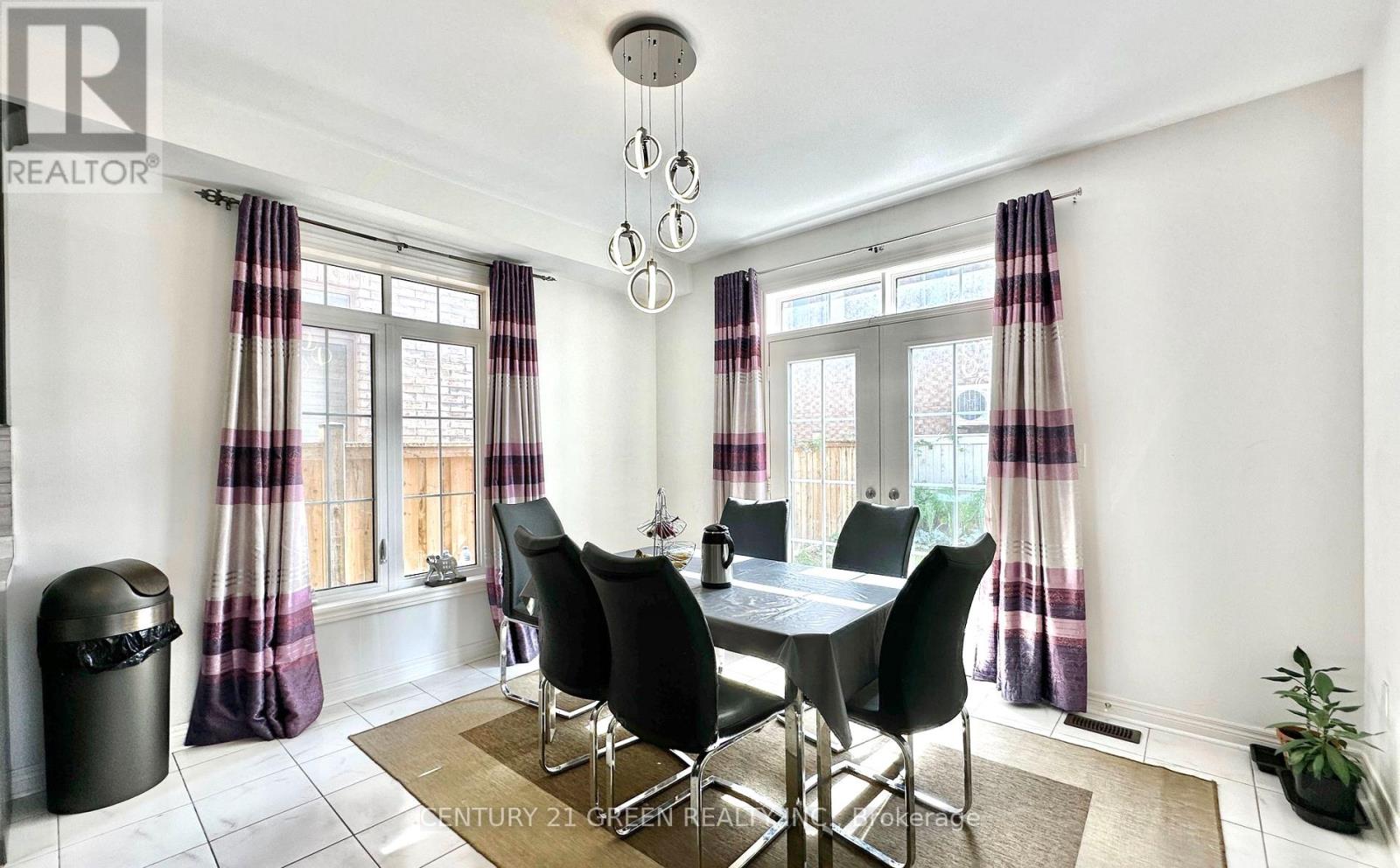 21 TUPLING STREET - 16