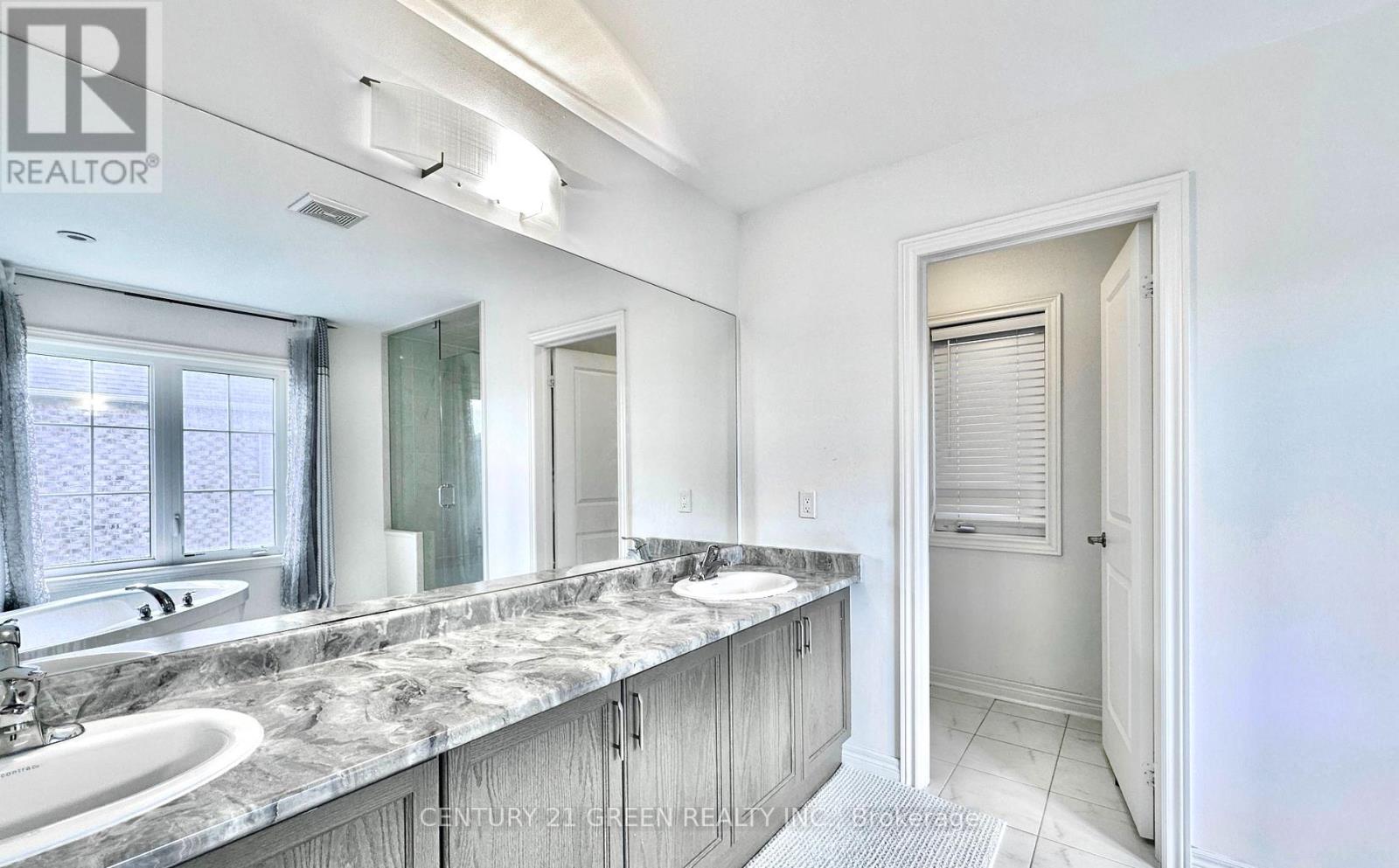21 TUPLING STREET - 23
