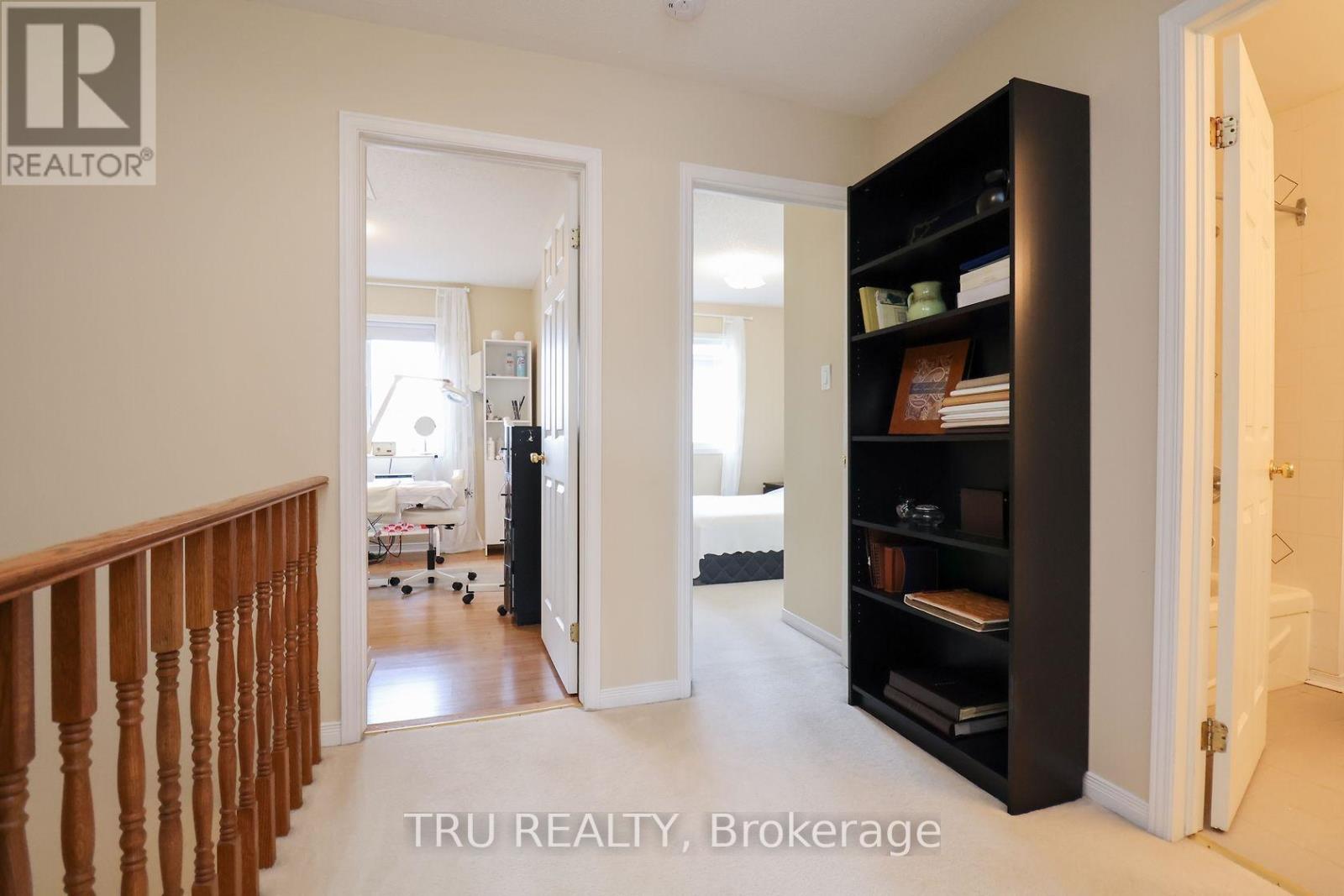 186 DAVENTRY CRESCENT - 27