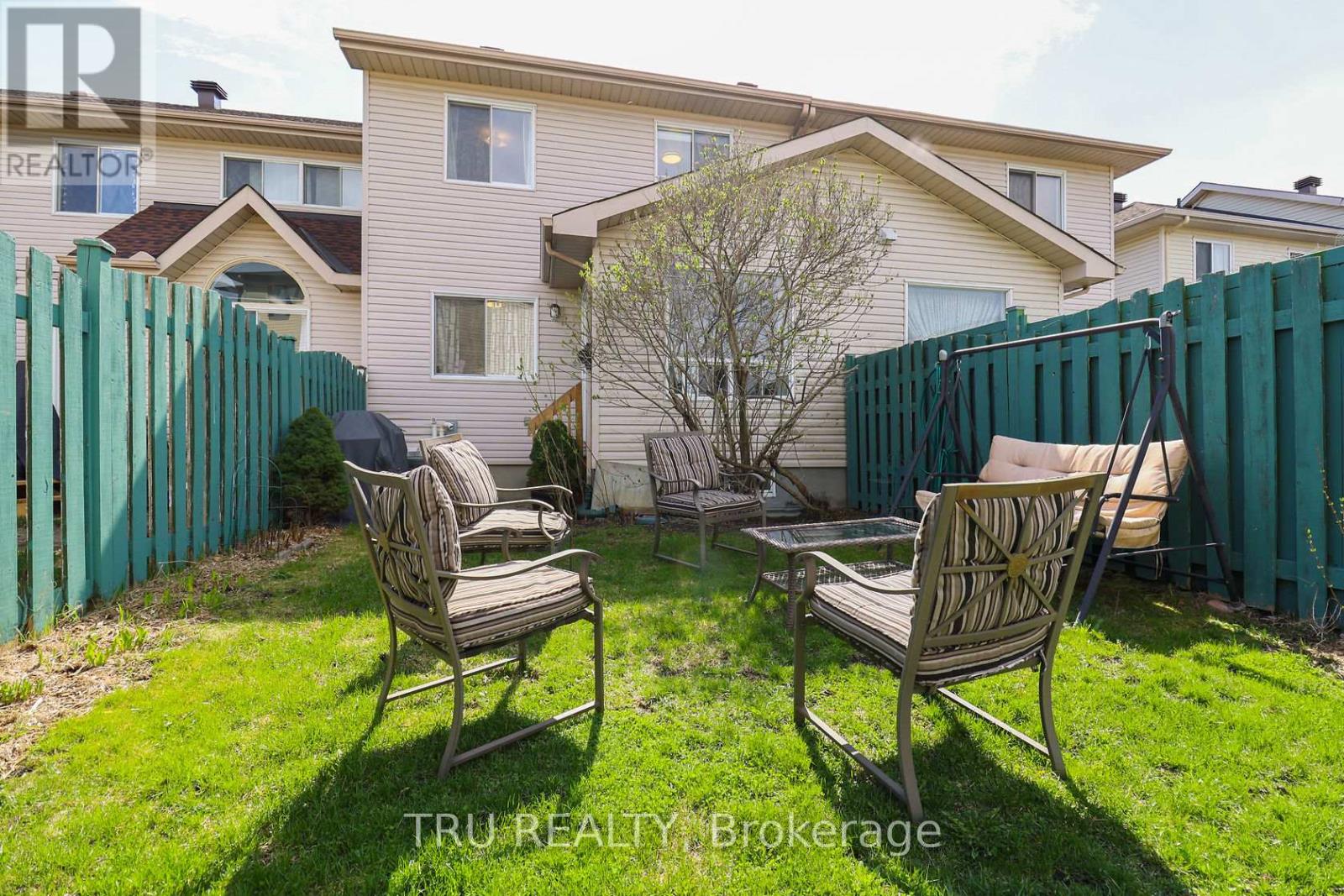 186 DAVENTRY CRESCENT - 47