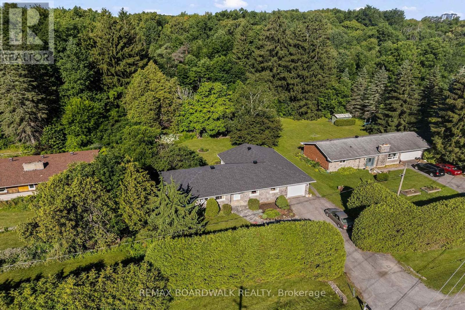 3572 WOODROFFE AVENUE, Ottawa. Luxury613. By Peter Sagos - Image 37