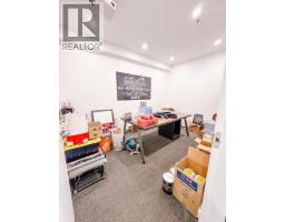 310 Hiram Walker Court Unit# 106, Kelowna, BC V4V2L7 Photo 16