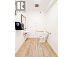 310 Hiram Walker Court Unit# 106, Kelowna, BC V4V2L7 Photo 9
