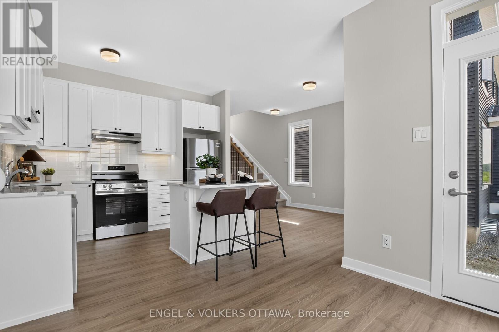 728 HAFLINGER ROW - 13