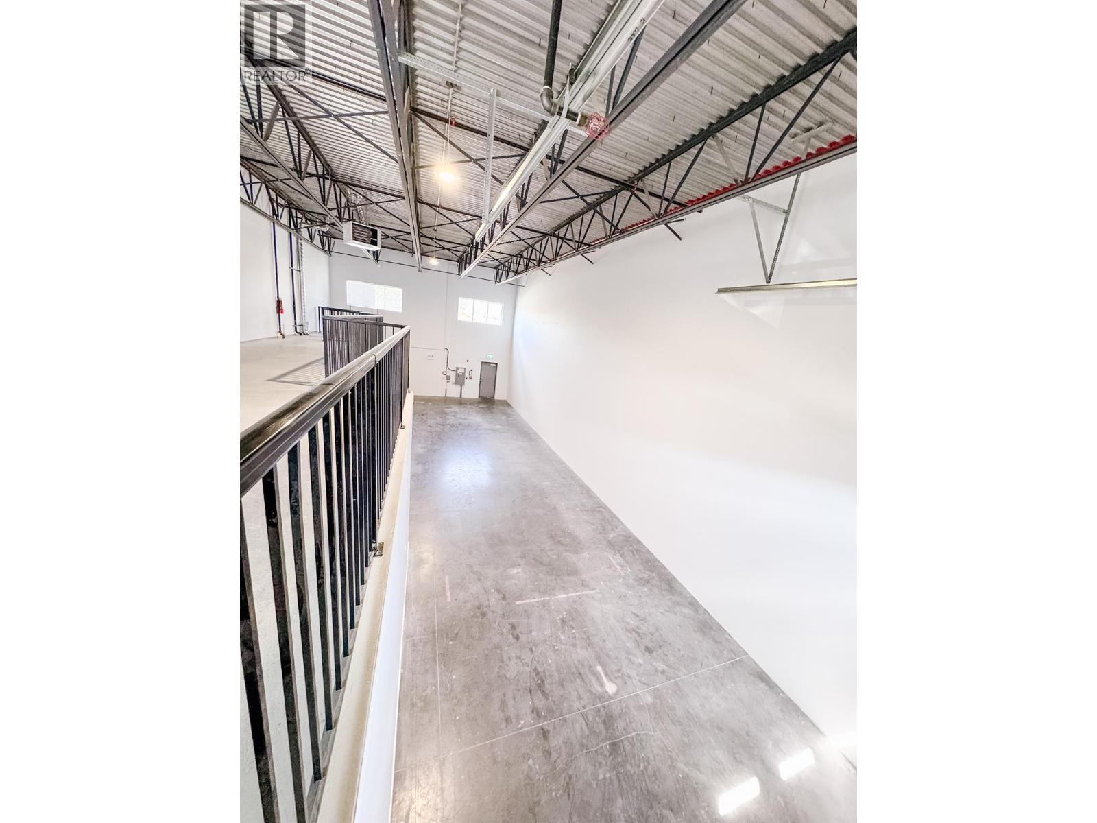 106 310 Hiram Walker Court, Kelowna