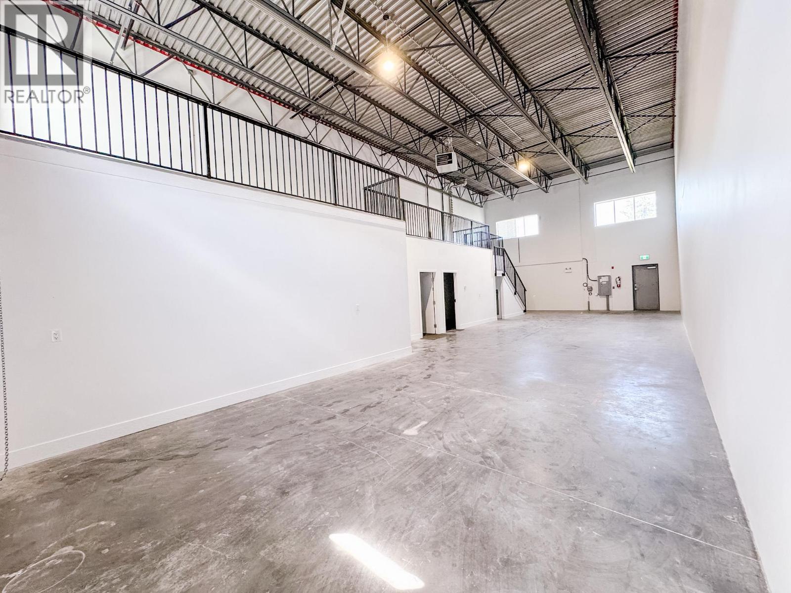106 310 Hiram Walker Court, Kelowna